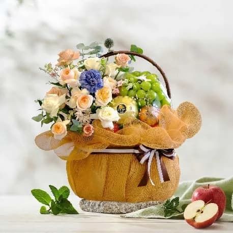Giỏ Trái Cây Kèm Hoa Tươi YN26 - ảnh 1
