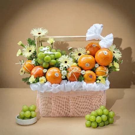 Giỏ Trái Cây Kèm Hoa Tươi YN35 - ảnh 1