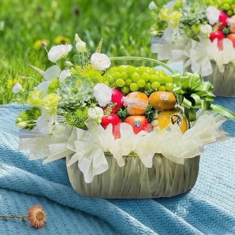 Giỏ Trái Cây Kèm Hoa Tươi YN49 - ảnh 1