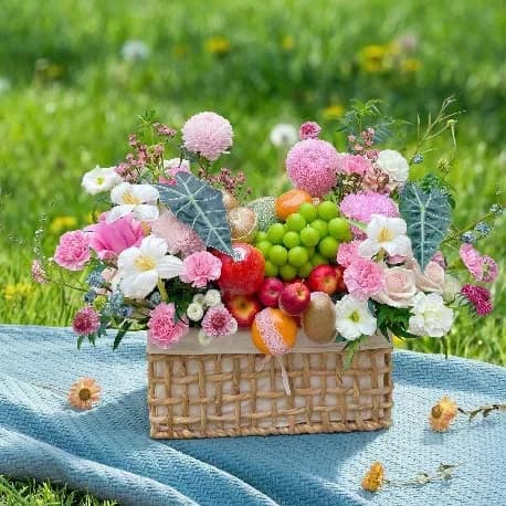 Giỏ Trái Cây Kèm Hoa Tươi YN51 - ảnh 1