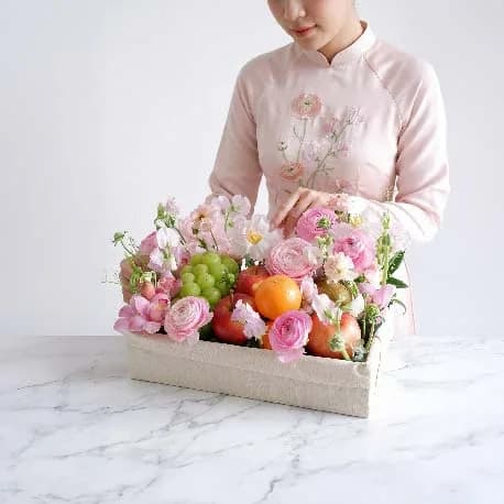 Giỏ Trái Cây Kèm Hoa Tươi YN62 - ảnh 1